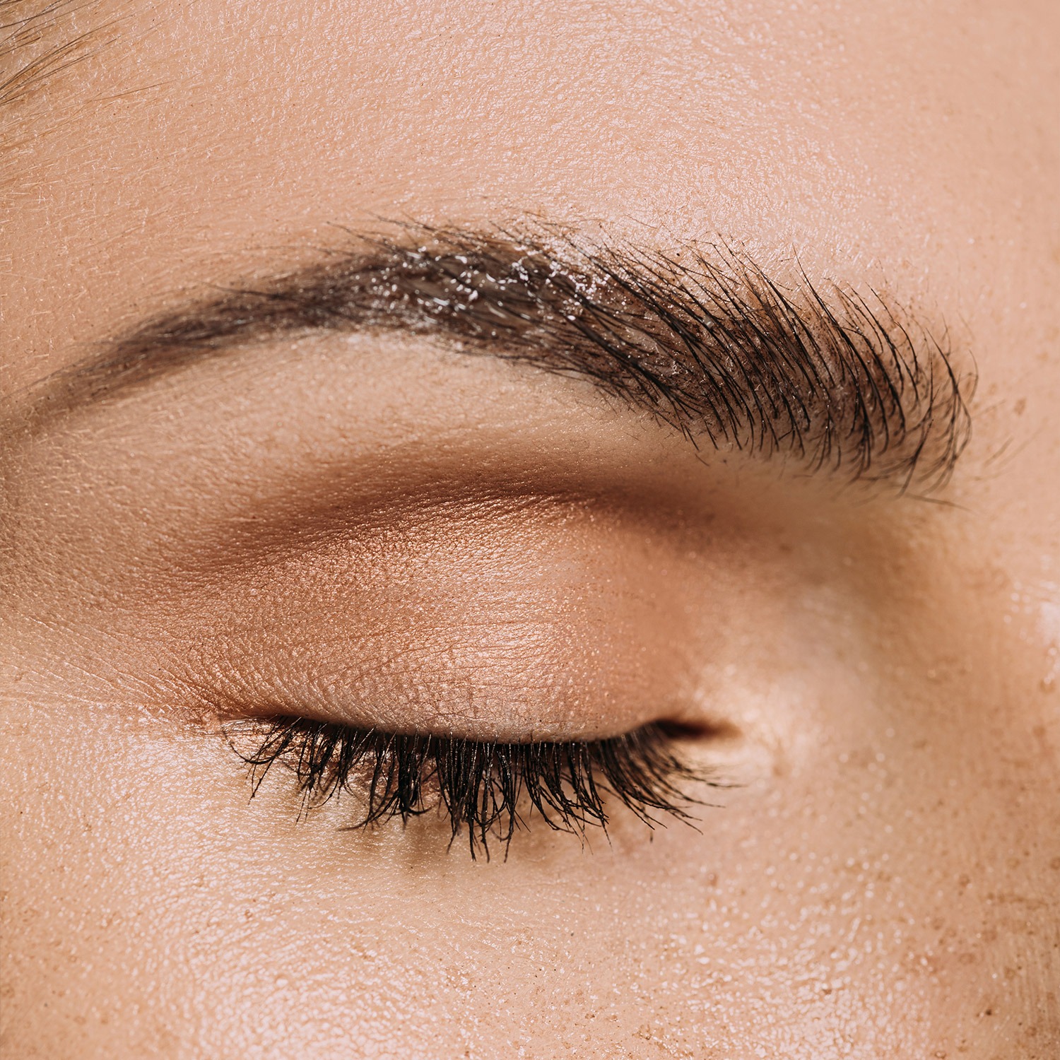 GK Aesthetics Kosmetikinstitut Essen Ruettenscheid Leistung Wimpern Brauen Styling